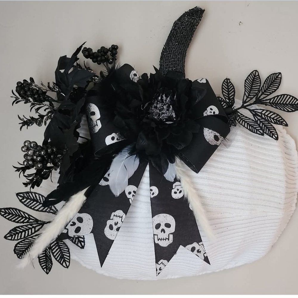 Black and White Pumpkin Door Wreath